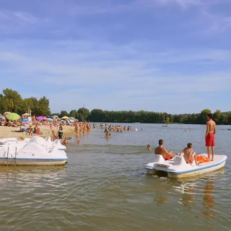 With Garden Near Beautiful Golf Course Villa