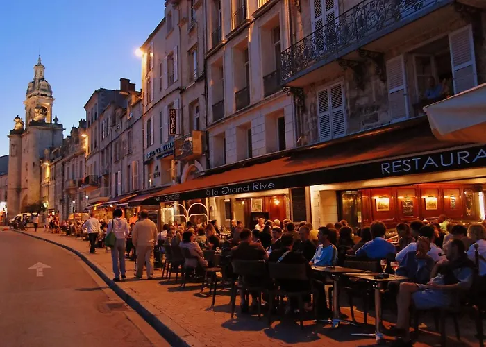 With Garden Near Beautiful Golf Course Vasles