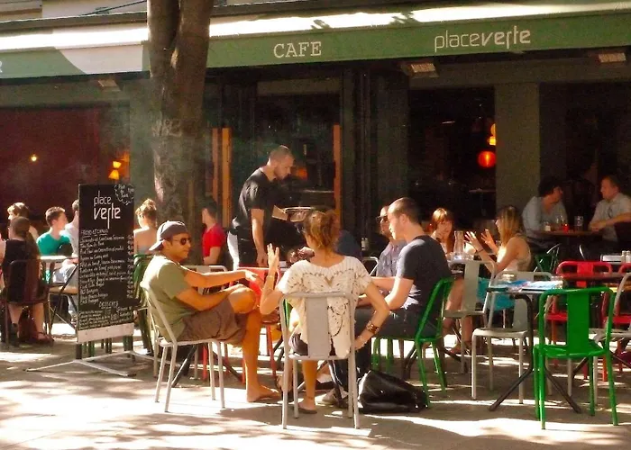 Villa With Garden Near Beautiful Golf Course