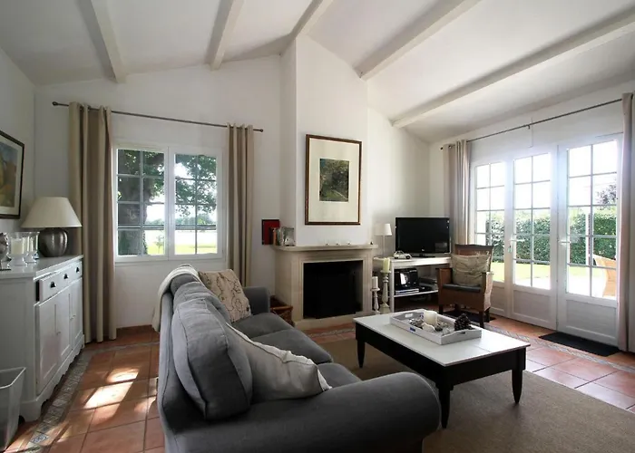 With Garden Near Beautiful Golf Course Villa